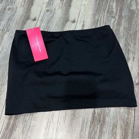 Shein skort  - Picture 3 of 3